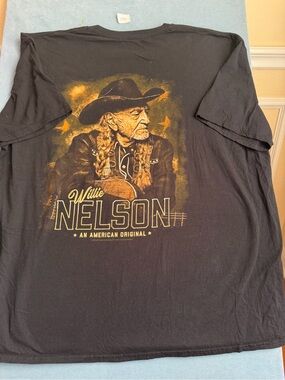 Willie Nelson Black Graphic Short Sleeve Tee